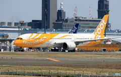 「青が好き」 sccot 787-9 9V-OJG 