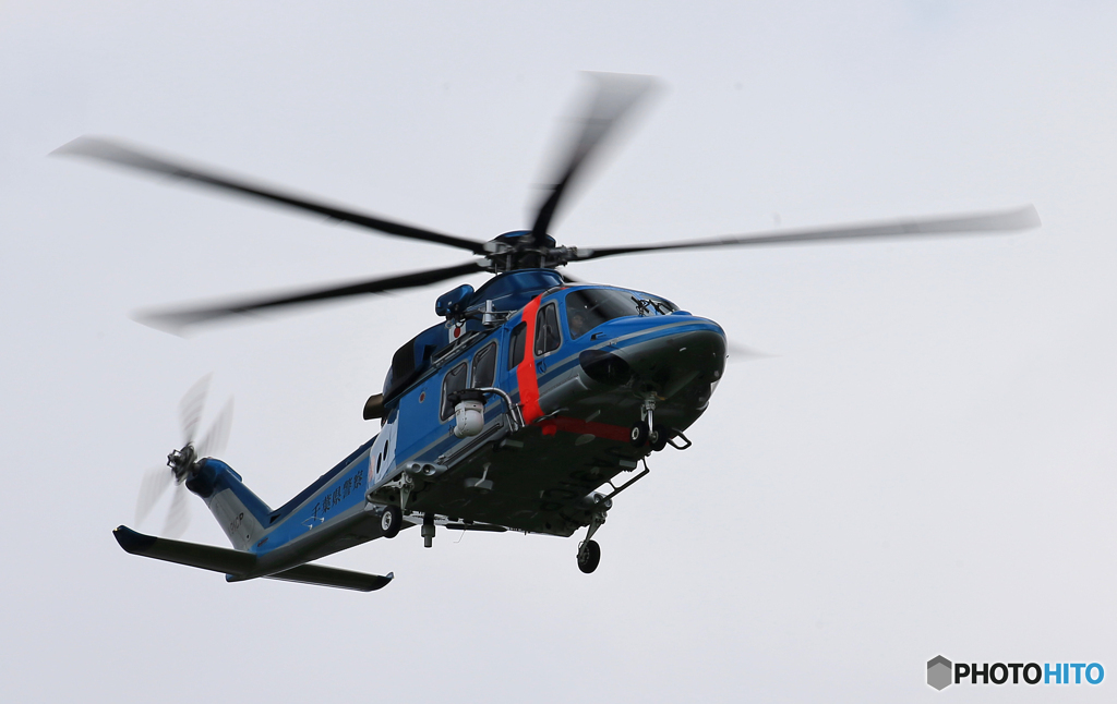「晴れ」 県警ヘリ あぐーすた AW139  Landing