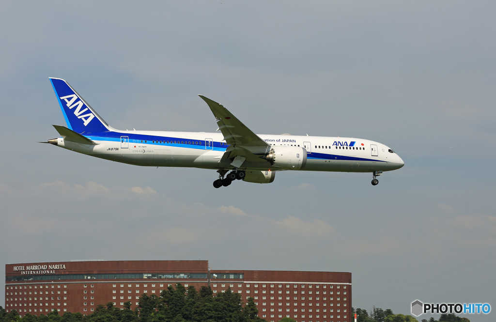 「良い空～」 ANA 787-9 JA879A 到着です