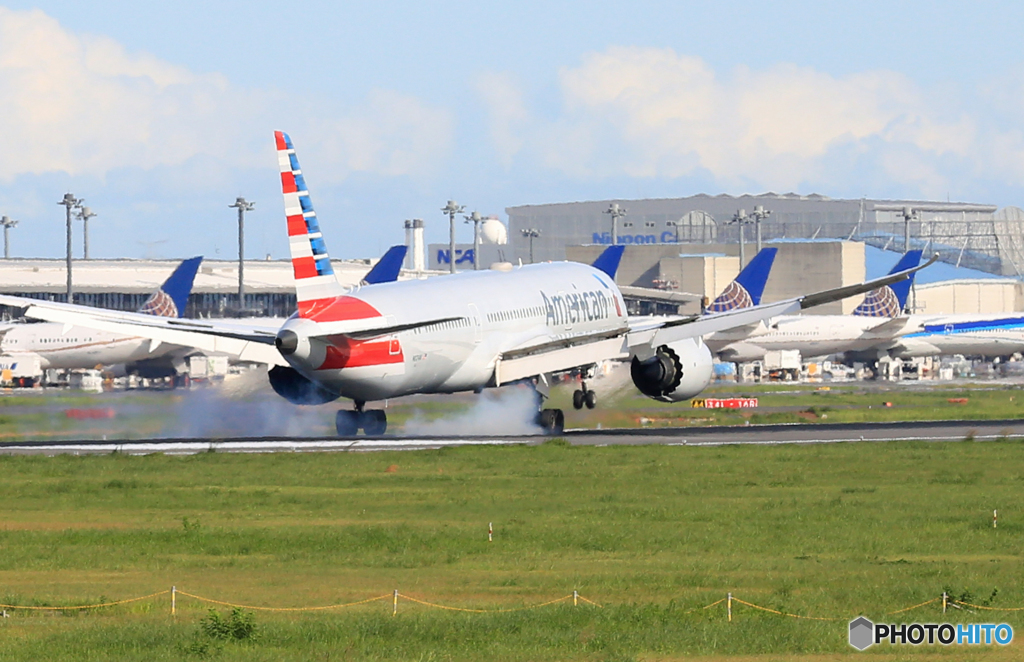 「そらー」 American 787-9 N821AN 着陸します