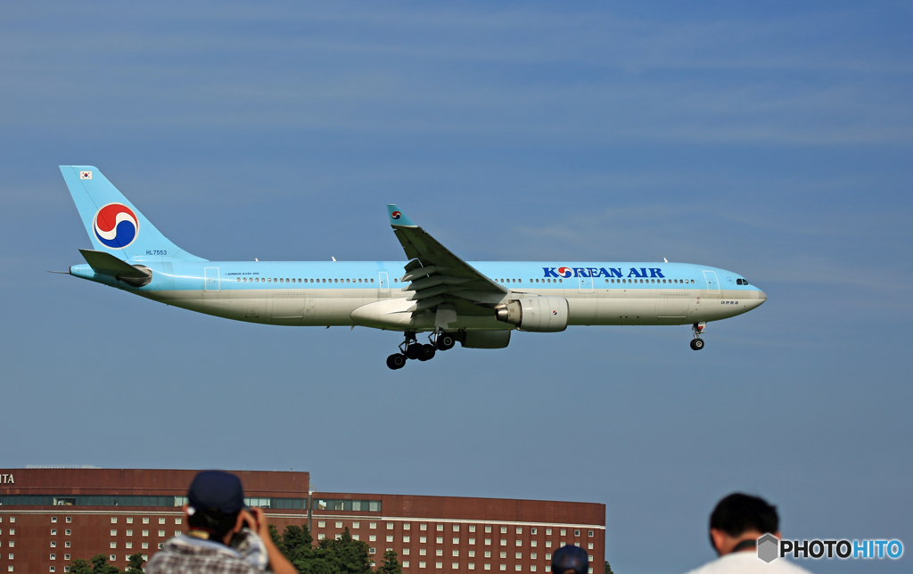 「良い空～」 KOREAN A330-300 HL7553 Landing