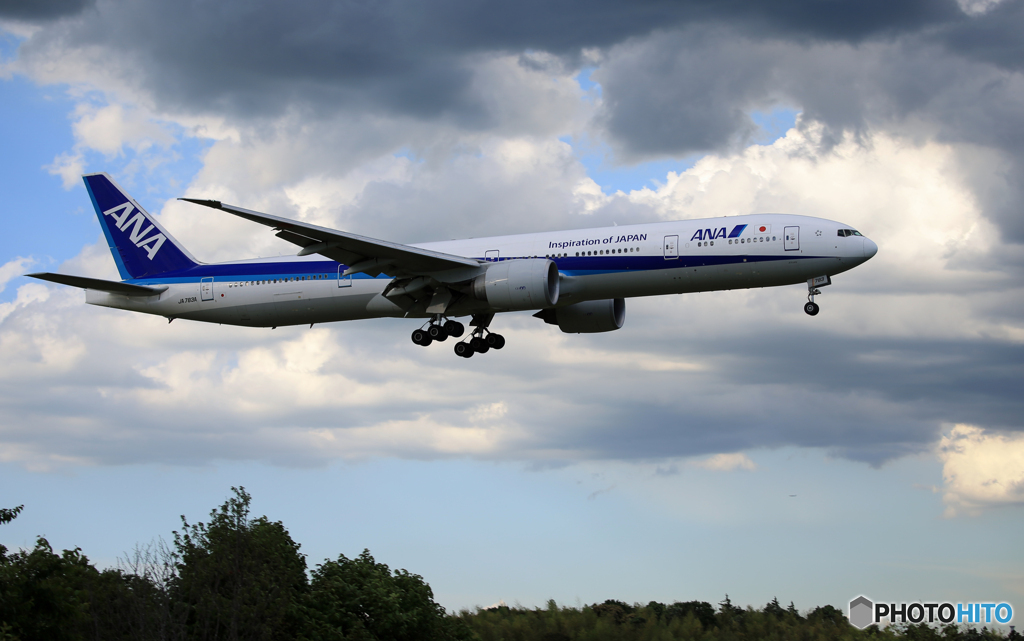 「SKY」 ANA 777-381 JA783A  Landing