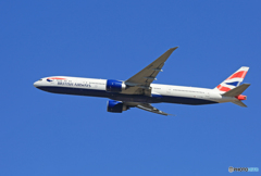 「SKY」 British 777-336 G-STBK 出発です