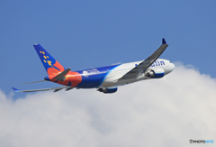 「青が好き」 Air Calin A330-202 F-OJSE 飛び立ちです