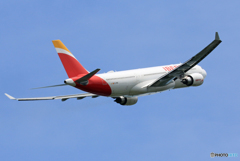 「ぶるー」 Iberia A330-202 EC-MKI 飛び立ちです