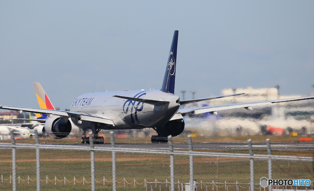 「SKY」Air France 777-328 F-GZNT 出発