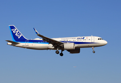 「そらー」 ANA A320-271neo JA211A 飛ぶ