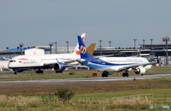 「蒼空」British&マンダリンE190AR 離陸です