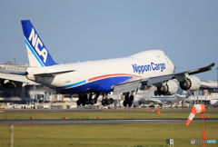 「蒼空」NCA 747-8KZF JA13KZ 着陸です
