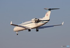  「青が好き」プライベート機ボンバルC850 Landing 