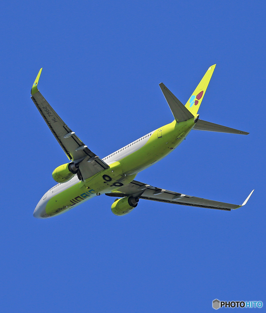 「すかい」 JINAIR 737-8B5 HL7562 出発です