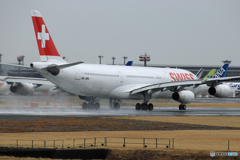 SWISS A340-313 HB-JMA 出発です