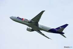 「すかい」FedEx 777-FS2 N888FD  出発です