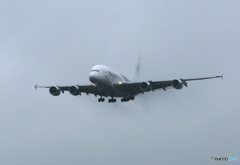 「☁」Malaysia A380-841 9M-MND 到着