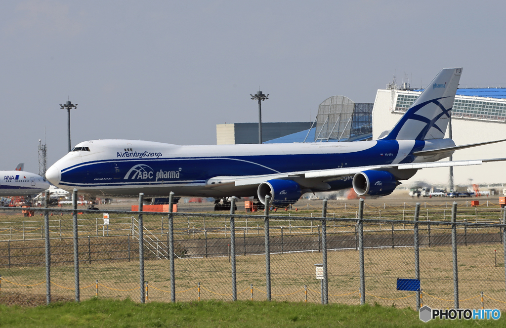 「曇り」Air Bridge Cargo 747-8 Takeoff 
