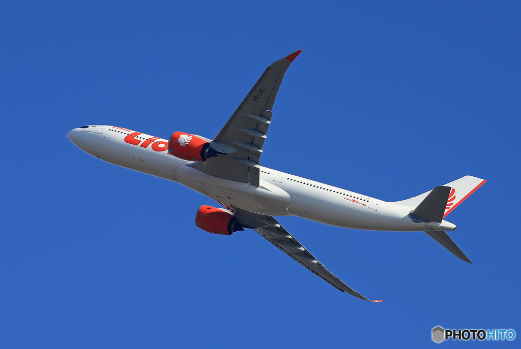  「晴れ」 Lion Air A330-941 HS-LAL 離陸
