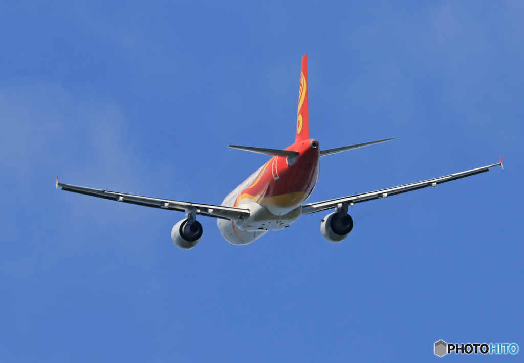 「青が好き」 香港航空 A320-214 B-LPI Takeoff 