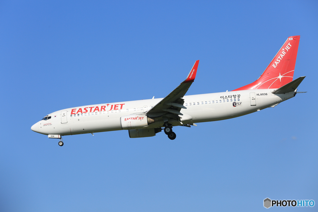 「空色」 EASTAR JET 737-86N HL8036到着