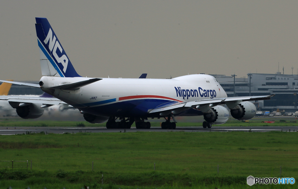 「青」? NCA 747-8KZF JA11KZ Takeoff 