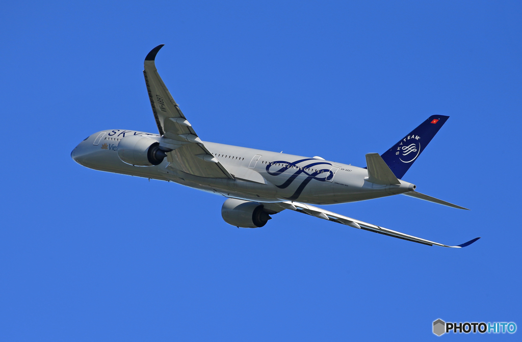 「ぶるー」 Vietnam SKY A350-941Takeoff 