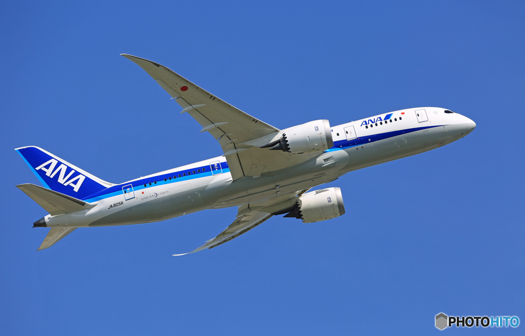 「青が大好き」 ANA 787-8 JA805A 出発です