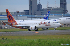 「すかい」 Bitek 737-8 MAX 9M-LRD Takeoff