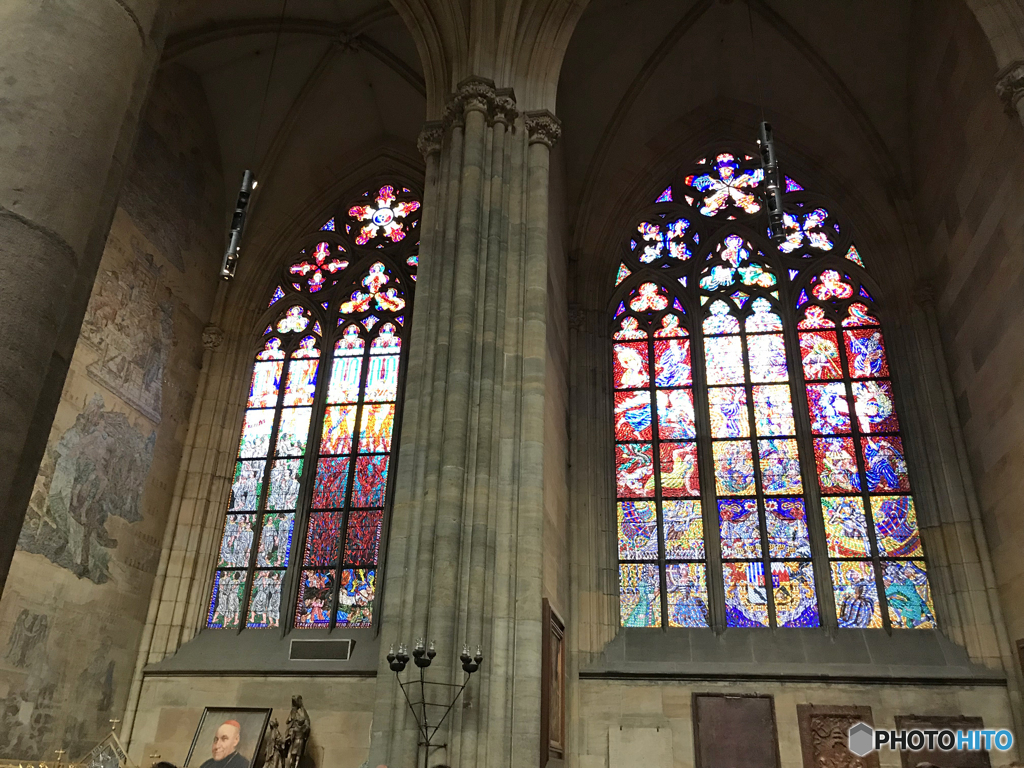 　プラハ城　（３１３）ステンドグラス