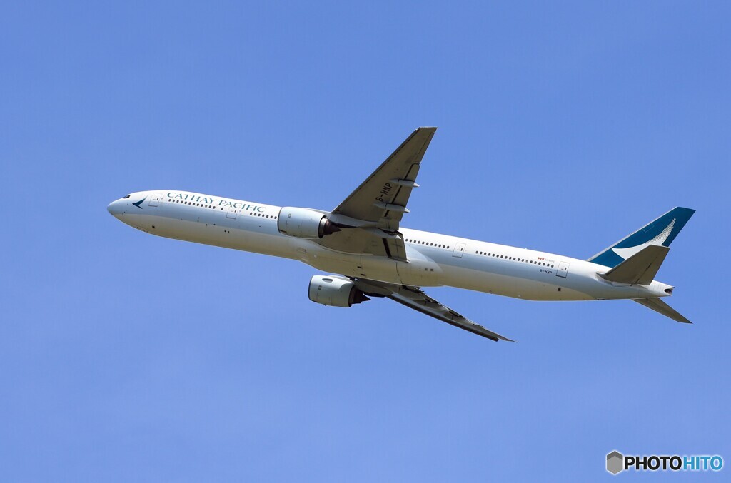 Cathay 777-367 B-HNP Takeoff