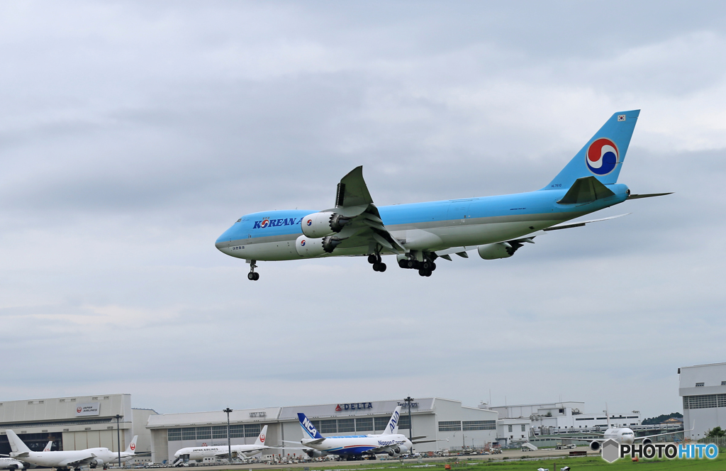 「くもり」Korean 747-8 HL7610  Landing