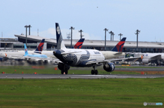 「曇り」 Aurora A319-111 VP-BUN Takeoff 