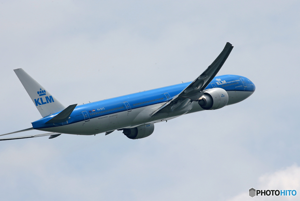 「令和」KLM 777-306 PH-BVS 離陸します