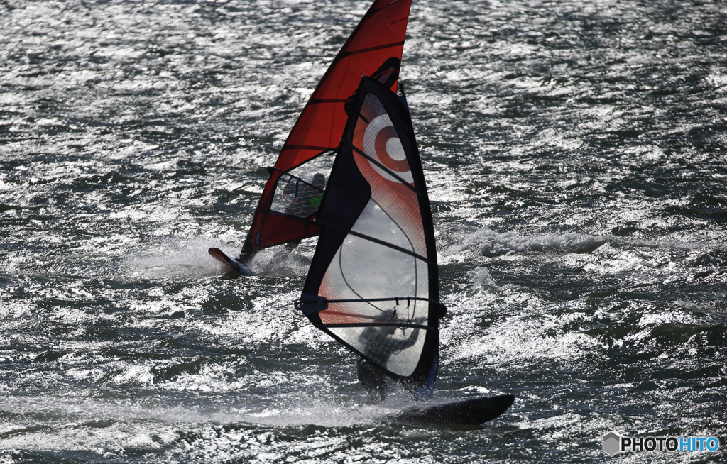 「青が好き」クロスする・ウインドサーフィン