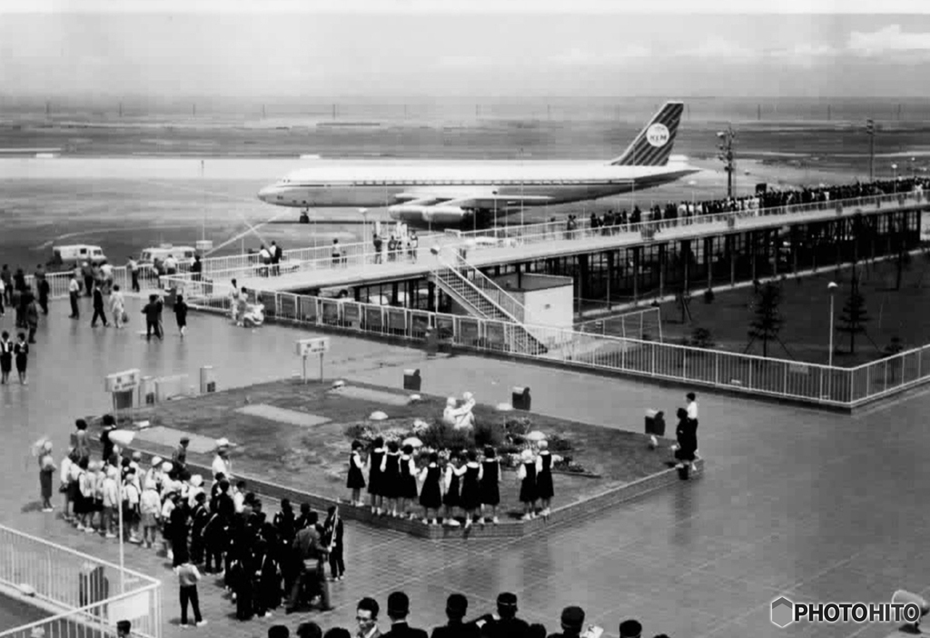 「追憶の1枚」羽田空港の1961年(昭和36年)・２階デッキより