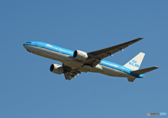 「すかい」 KLM 777-206 PH-BQE 出発です