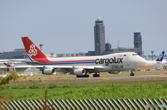 「良い天気」 Cargolux 747-400 LX-OCV 出発