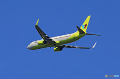 「晴れ」 JIN AIR 737-8SH HL8014 飛び立ちです