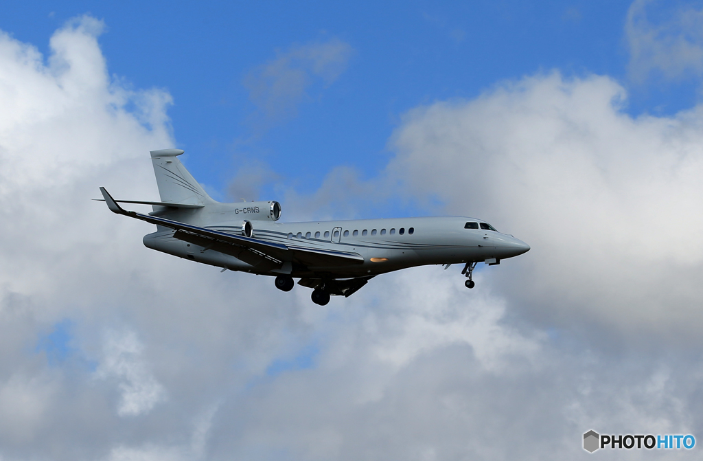 「群青色」プライベート ダッソウファルコン 7X G-CRNS