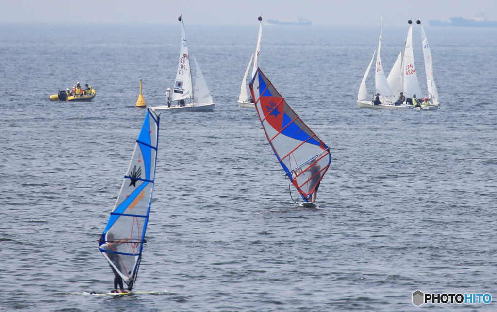 「ブルー」良き日のウインドサーフィン・ヨット　