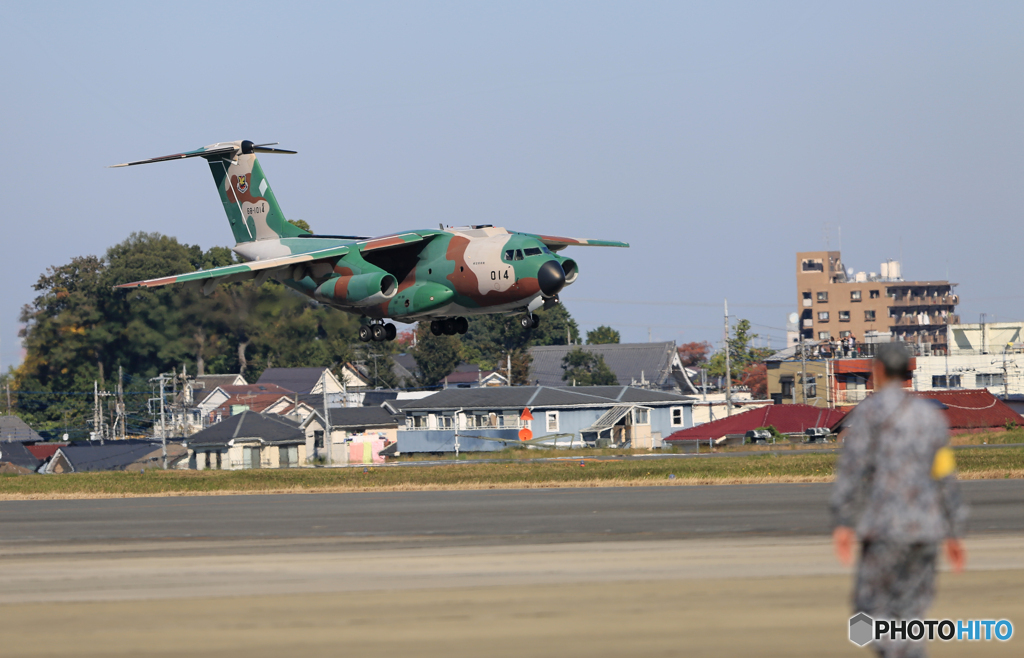 ☮　Kawasaki　C-1　着陸　☮