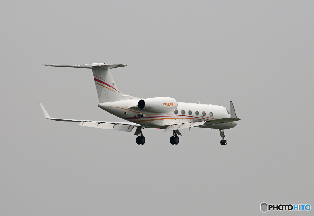 「良い天気」プライベートガルフG350/450 N666ZW Landing