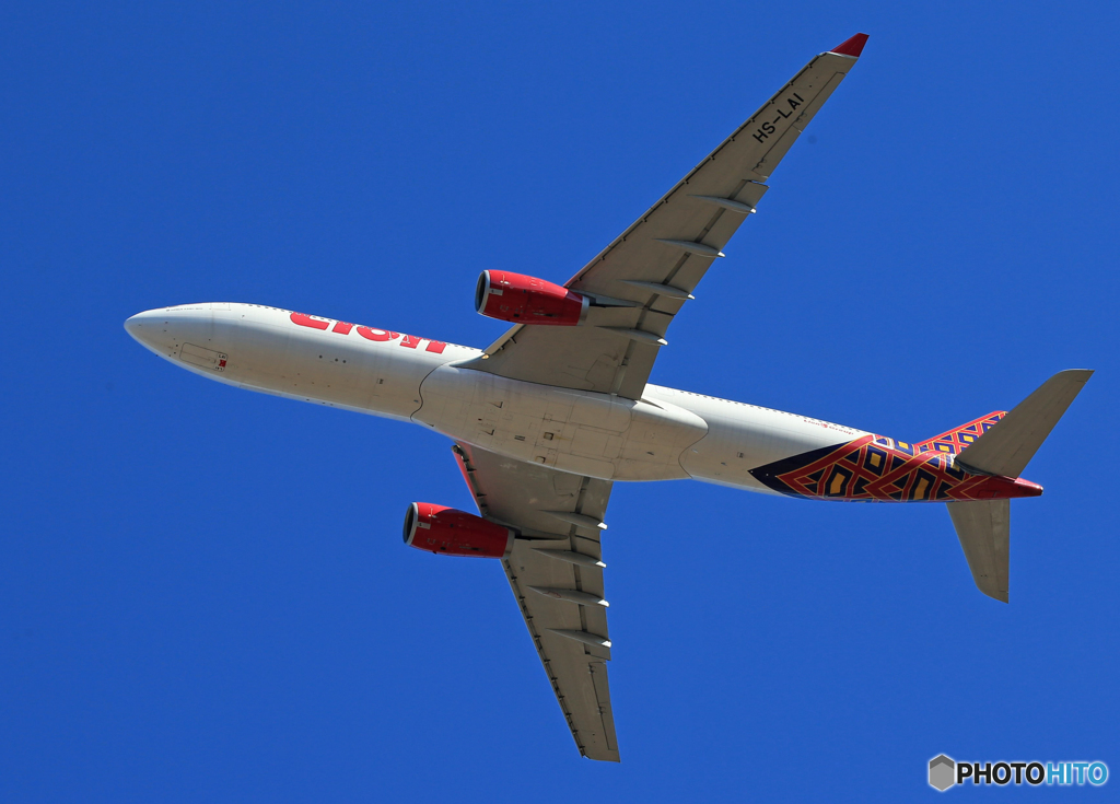 「青色」 Lion Air A330-343 HS-LAI着陸です
