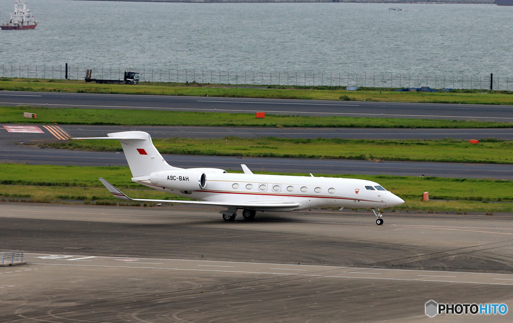 「はれー」バーレーン　ガルフG６５０　A9C-BAH 出発です