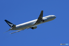 「良い空～」Cathay 777-367 B-HNM 飛行 