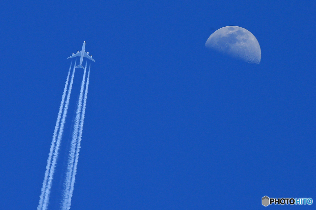 「SKY」 大型機 と 10,000ｍ＋月