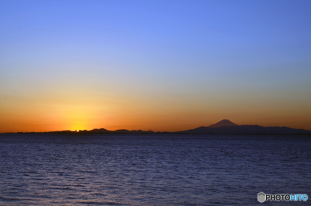 「青色が好き」☀  東京湾の夕景　Fuji  ☀