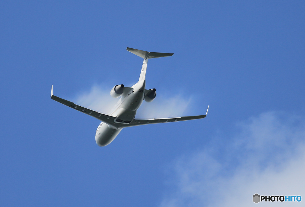 「空色」 プライベートCL-600 B-7797 飛び立ち ベイパー