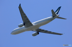 「スカイ」 Cathay A330-343 B-LAL 離陸です