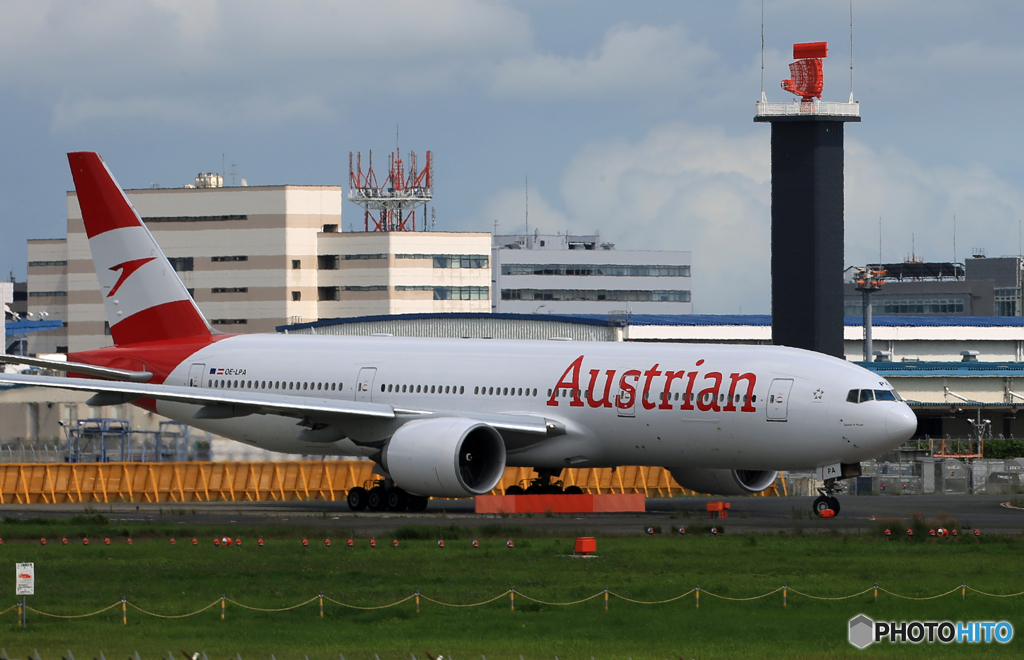 「すかい」 Austrian 777-2Z9 OE-LEA Takeoff 