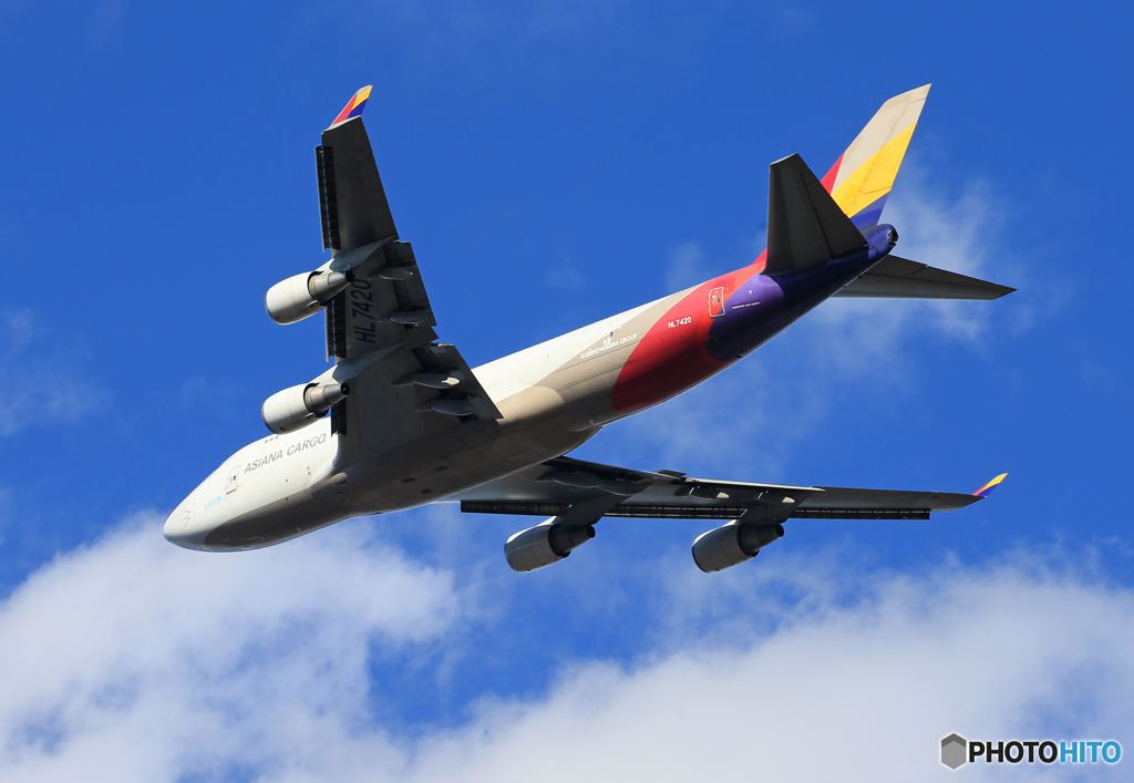  「青が好き」 Asiana 747-400  Takeoff 