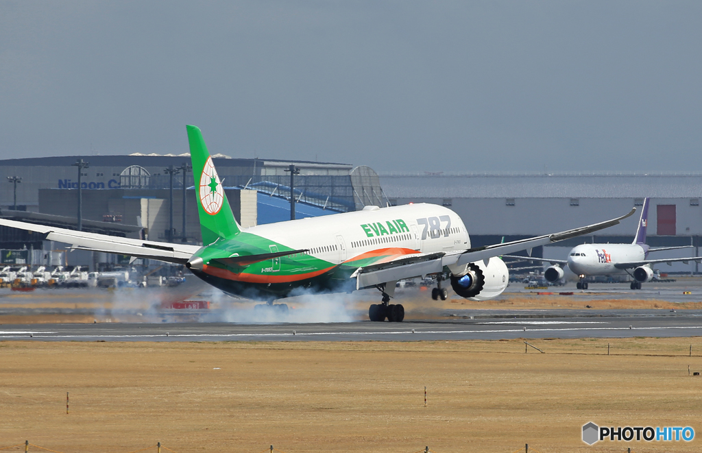 「群青」 EVA 787-9 B-17883 Landing 